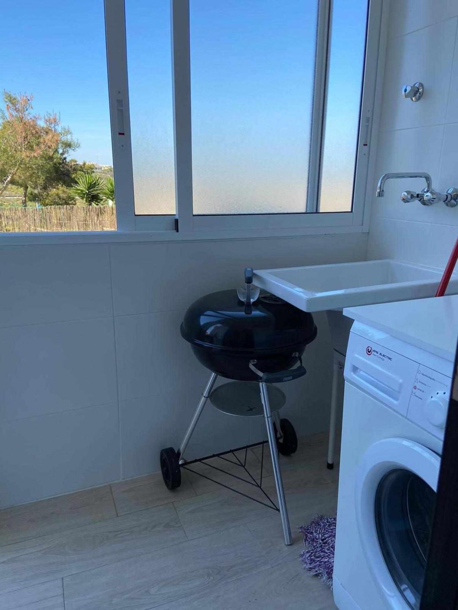 Relax Family Home Zenia Bulevard โอริอุเอลา ภายนอก รูปภาพ