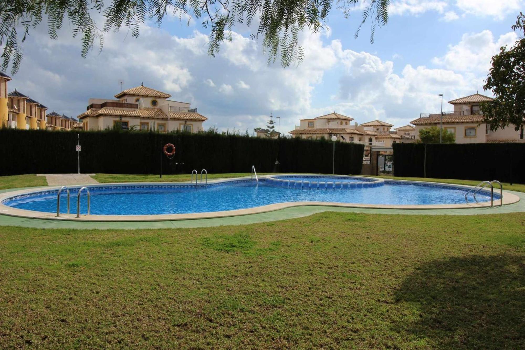 Relax Family Home Zenia Bulevard โอริอุเอลา ภายนอก รูปภาพ