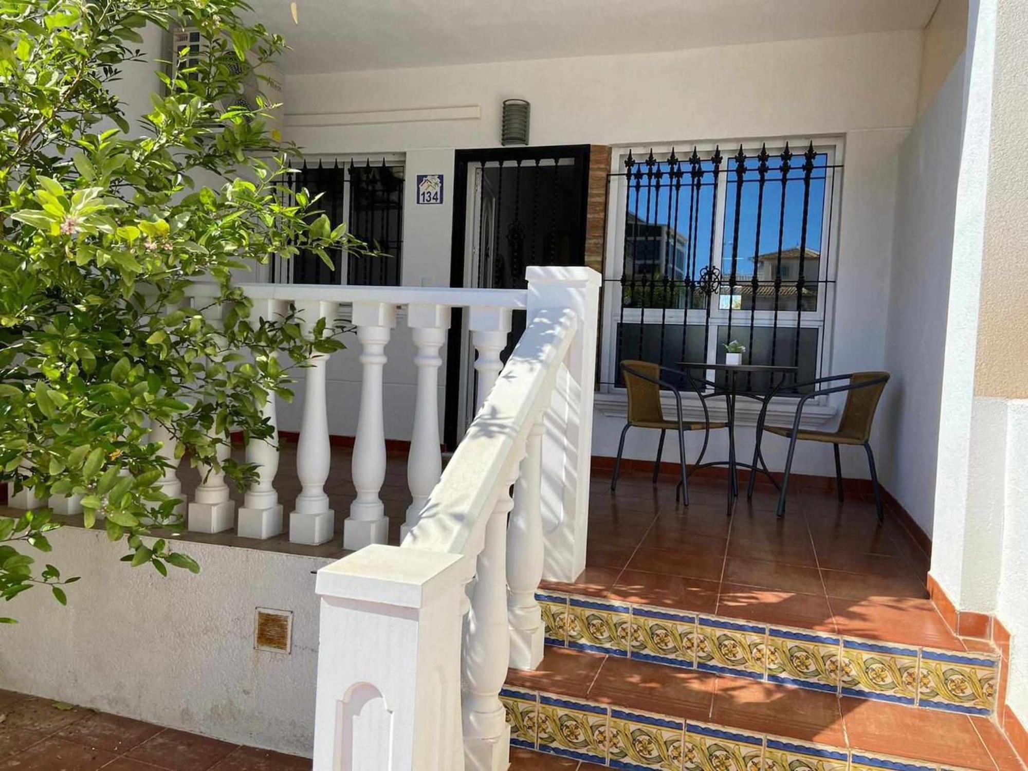Relax Family Home Zenia Bulevard โอริอุเอลา ภายนอก รูปภาพ
