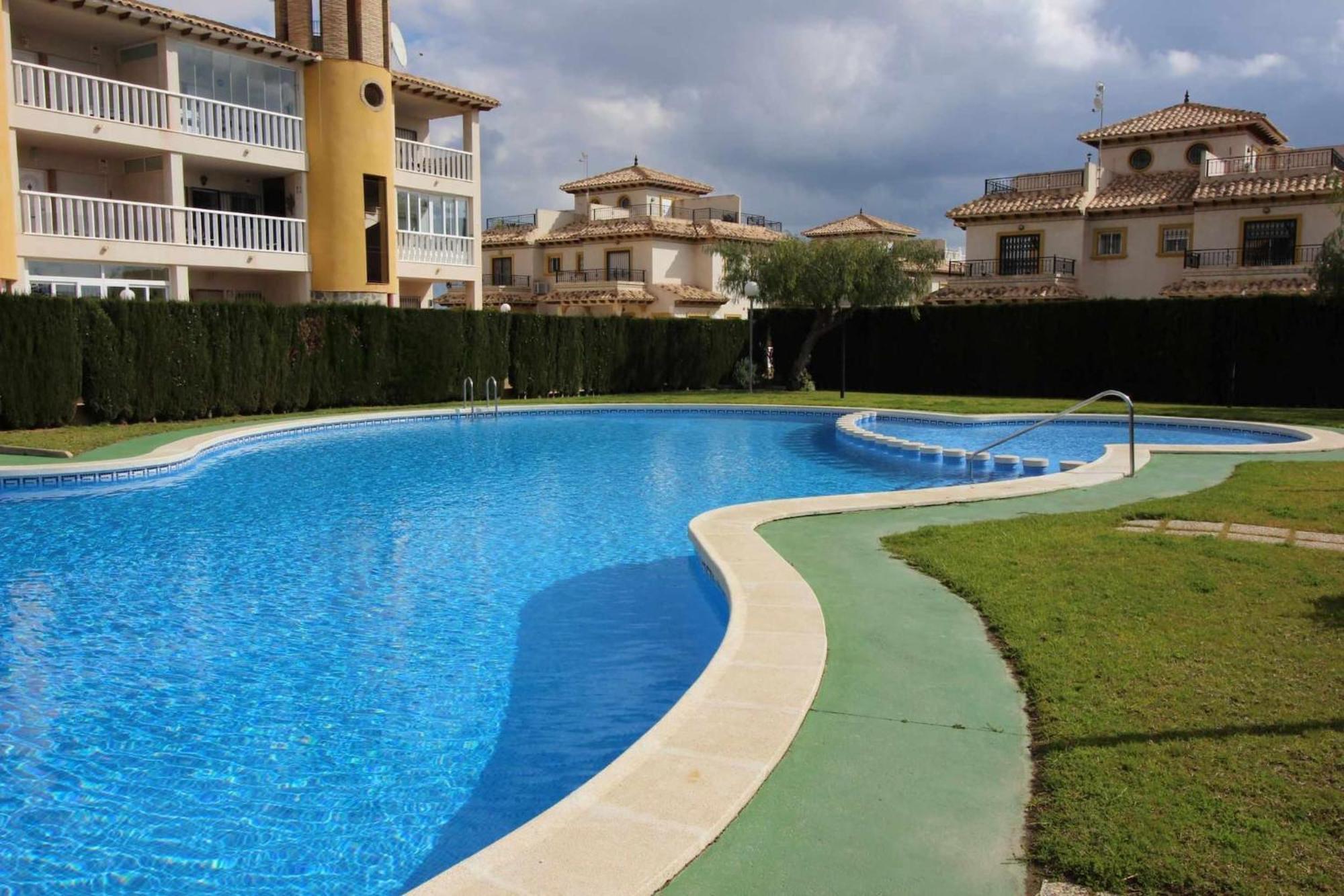 Relax Family Home Zenia Bulevard โอริอุเอลา ภายนอก รูปภาพ